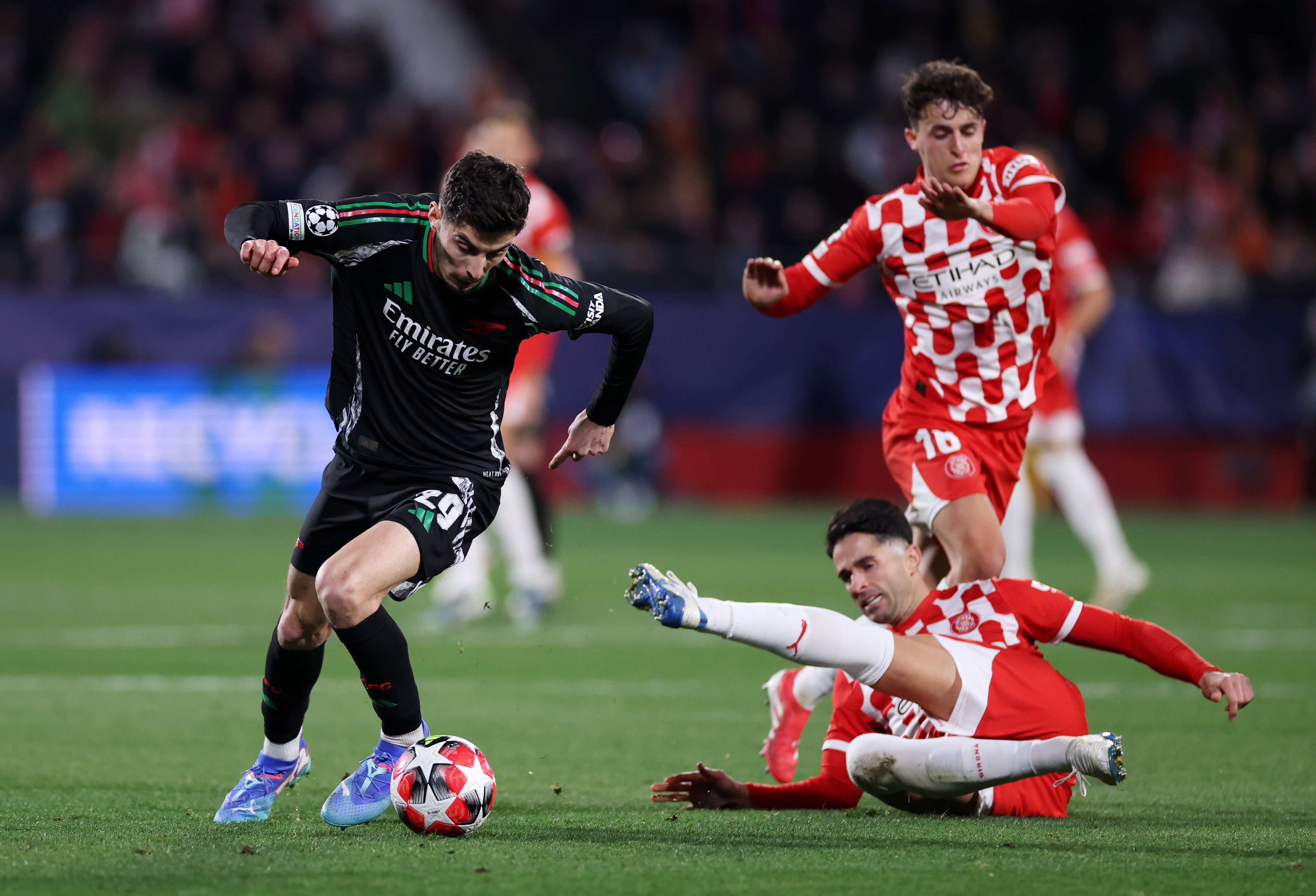 來三周內決 來三周內決